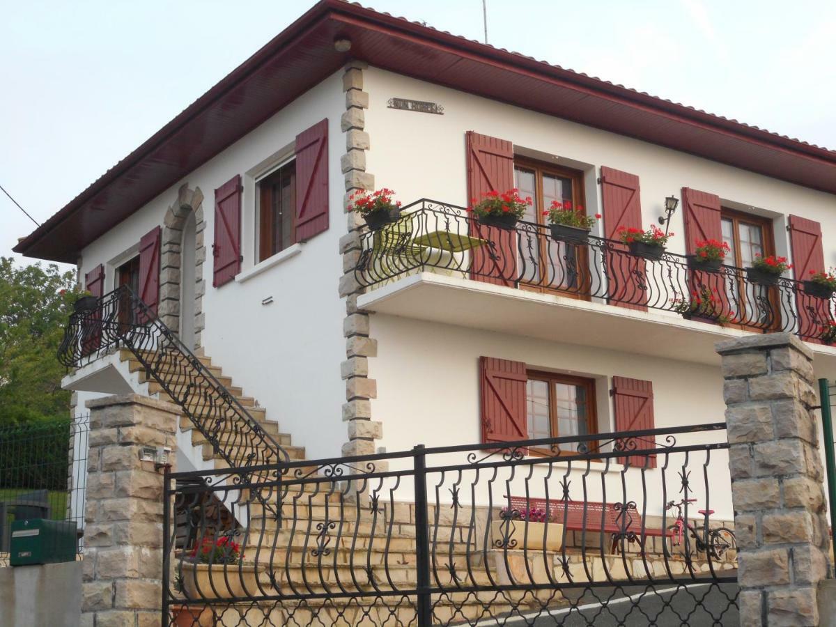 Nun Hobeki Apartment Aincille Bagian luar foto